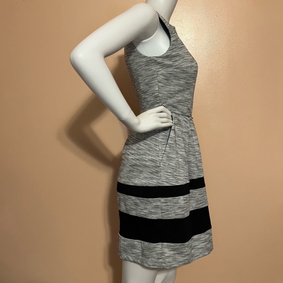 Dress with Pockets - Picture 10 of 16